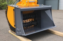 2017 CRUSHMASTER 700×500