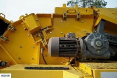 2007 RUBBLE MASTER RM60