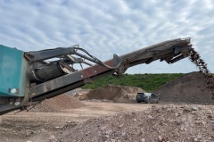 2013 POWERSCREEN PREMIERTRAK 400