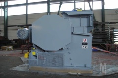 CRUSHMASTER 700×500