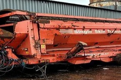 2009  FINLAY 770 TRAK