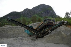 2001 POWERSCREEN CHIEFTAIN
